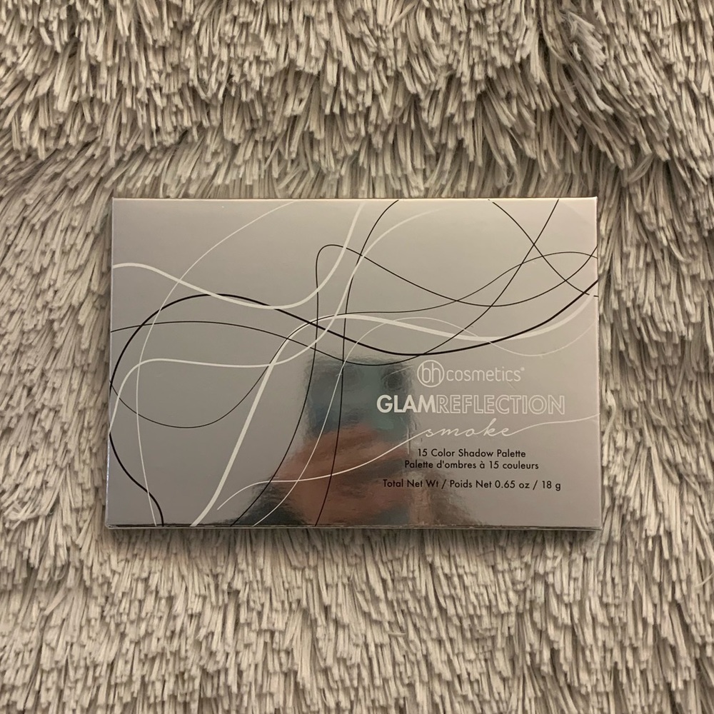 BH Cosmetics - Glamreflection Smoke Palette
